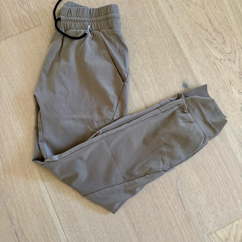 BYLT Set of Four Jogger Pants in Various Colors $400 originally - Picture 14 of 16